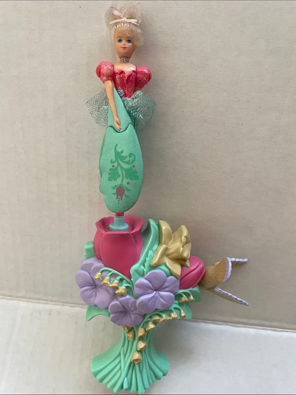 Vintage Sky Fairy Dancer with launch flower bouquet base works
